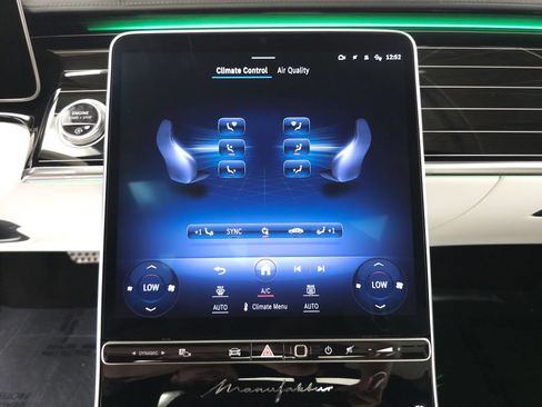 Used 2023 Mercedes-Benz S 580 4MATIC Sedan w/ AMG Line image 18
