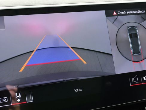 Used 2022 Audi e-tron Premium Plus w/ Premium Plus Package image 70