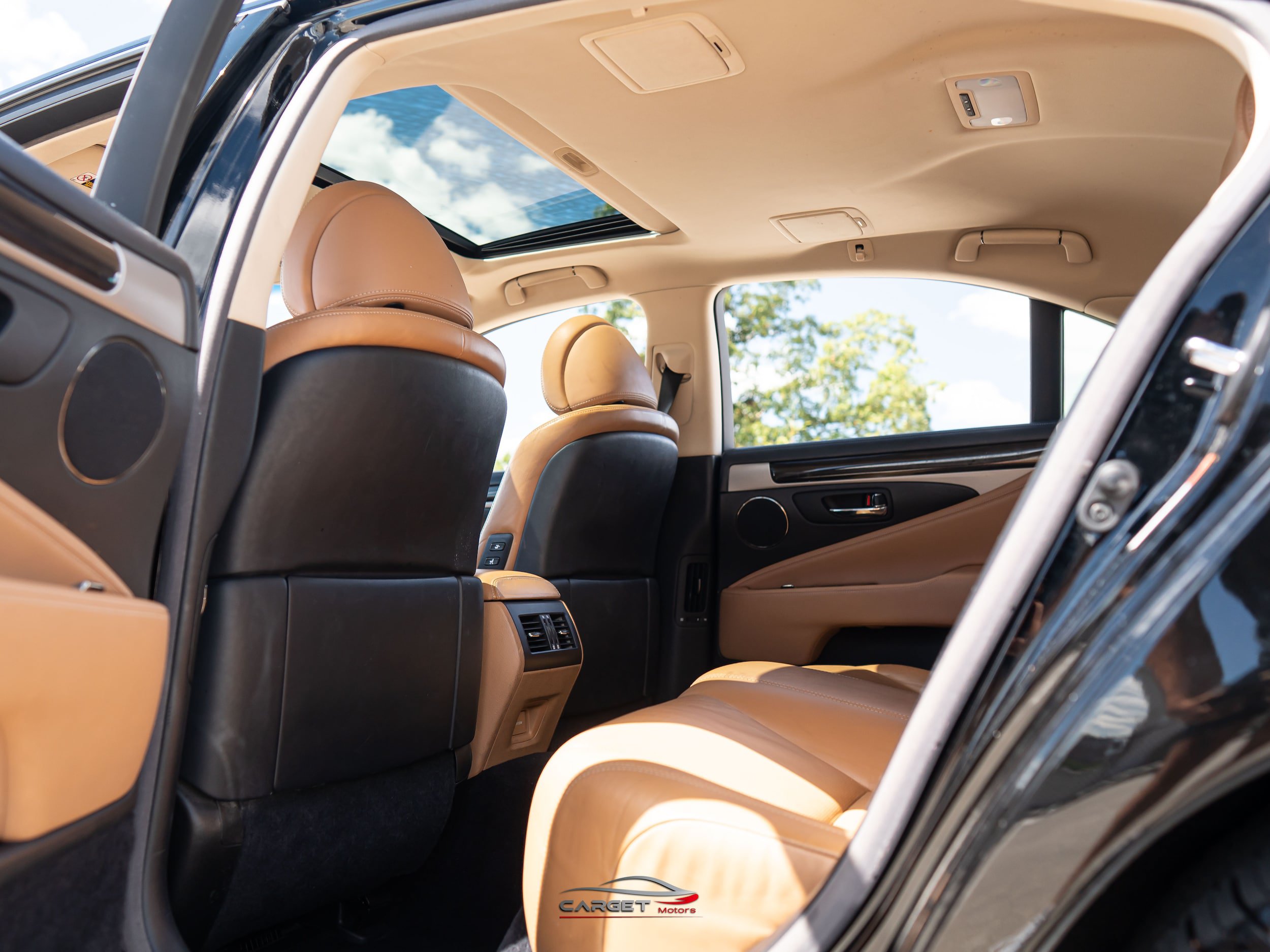 Used 2016 Lexus LS 460 AWD w/ Comfort Package image 21