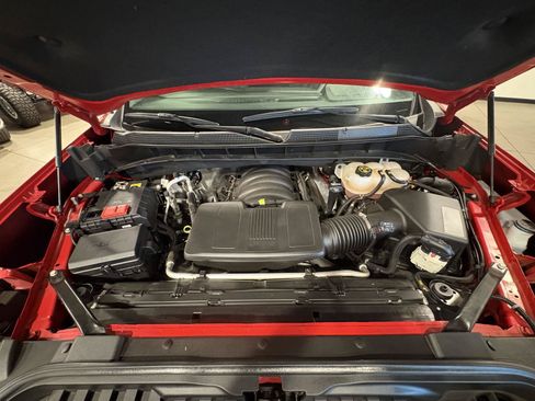 Used 2022 Chevrolet Silverado 1500 LT AWD/4WD image 56