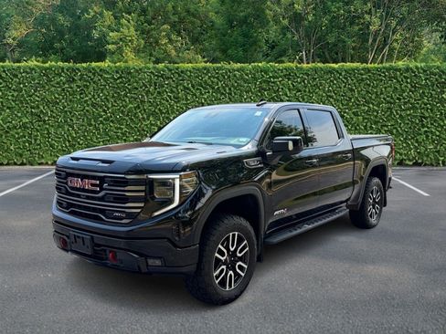 Used 2025 GMC Sierra 1500 AT4 w/ AT4 Premium Package AWD/4WD image 8