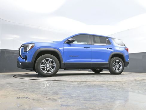 Used 2025 GMC Terrain Elevation AWD/4WD image 34