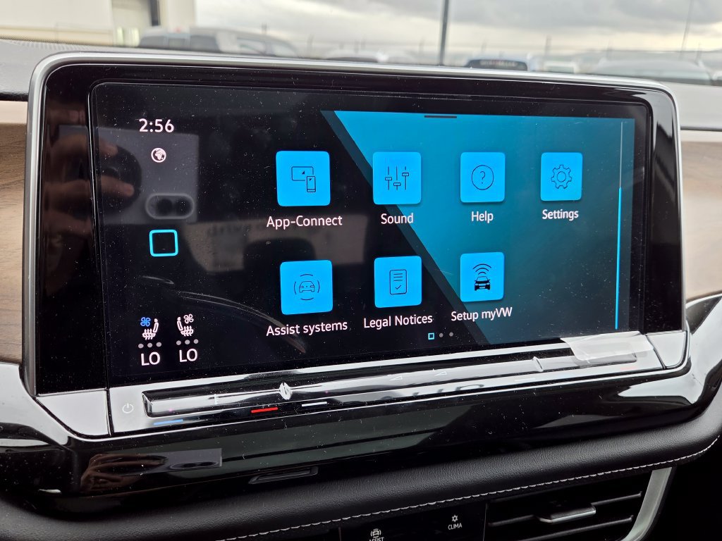 Certified 2026 Volkswagen Atlas SE FWD image 29