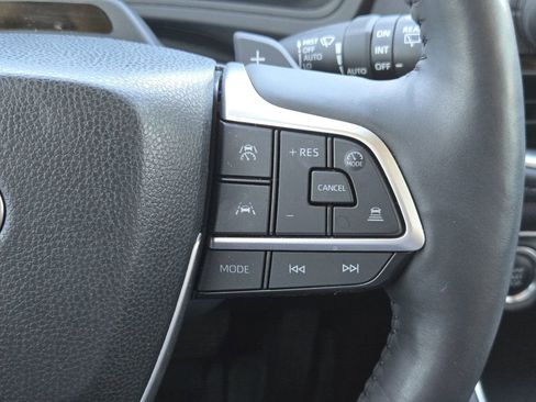 Used 2024 Toyota Grand Highlander Platinum image 31