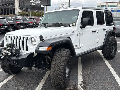 Used 2018 Jeep Wrangler Unlimited Sport S AWD/4WD image 7