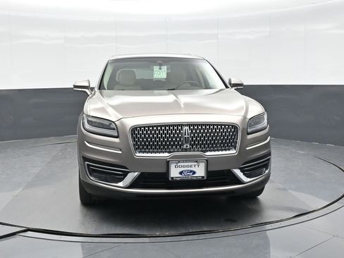 Used 2020 Lincoln Nautilus Reserve w/ Equipment Group 201A image 17