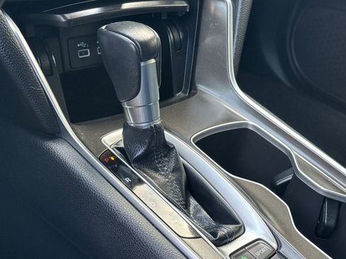 Used 2022 Honda Accord Sport image 18