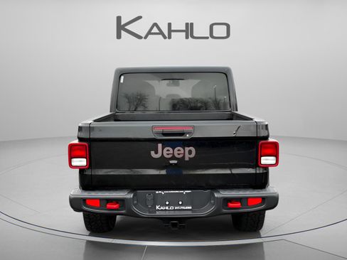 Certified 2023 Jeep Gladiator Rubicon w/ Cold Weather Group image 4
