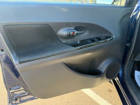 Used 2010 Scion xD image 12