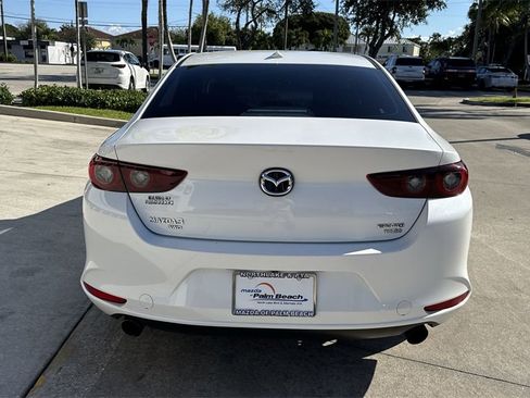 Certified 2022 MAZDA MAZDA3 s image 3