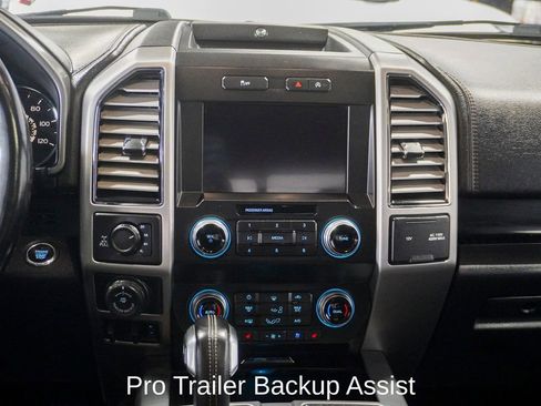 Used 2019 Ford F150 Platinum image 12