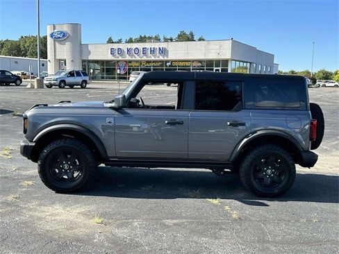 Used 2025 Ford Bronco Big Bend w/ Black Diamond Package image 6