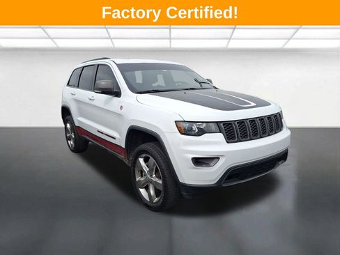 Certified 2021 Jeep Grand Cherokee Trailhawk w/ Trailhawk Luxury Group AWD/4WD image 1