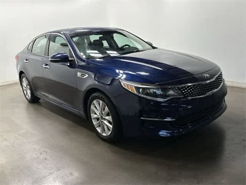 Used 2018 Kia Optima EX image 30
