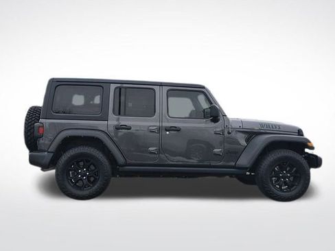 Used 2021 Jeep Wrangler Unlimited Willys image 6