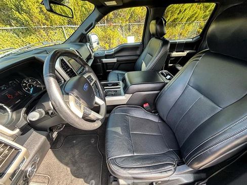 Used 2019 Ford F150 Lariat image 30