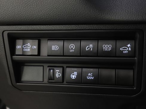 Used 2022 Toyota Tundra Limited image 29