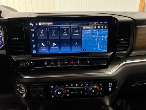 New 2026 Chevrolet Silverado 2500 High Country w/ High Country Premium Package AWD/4WD image 9