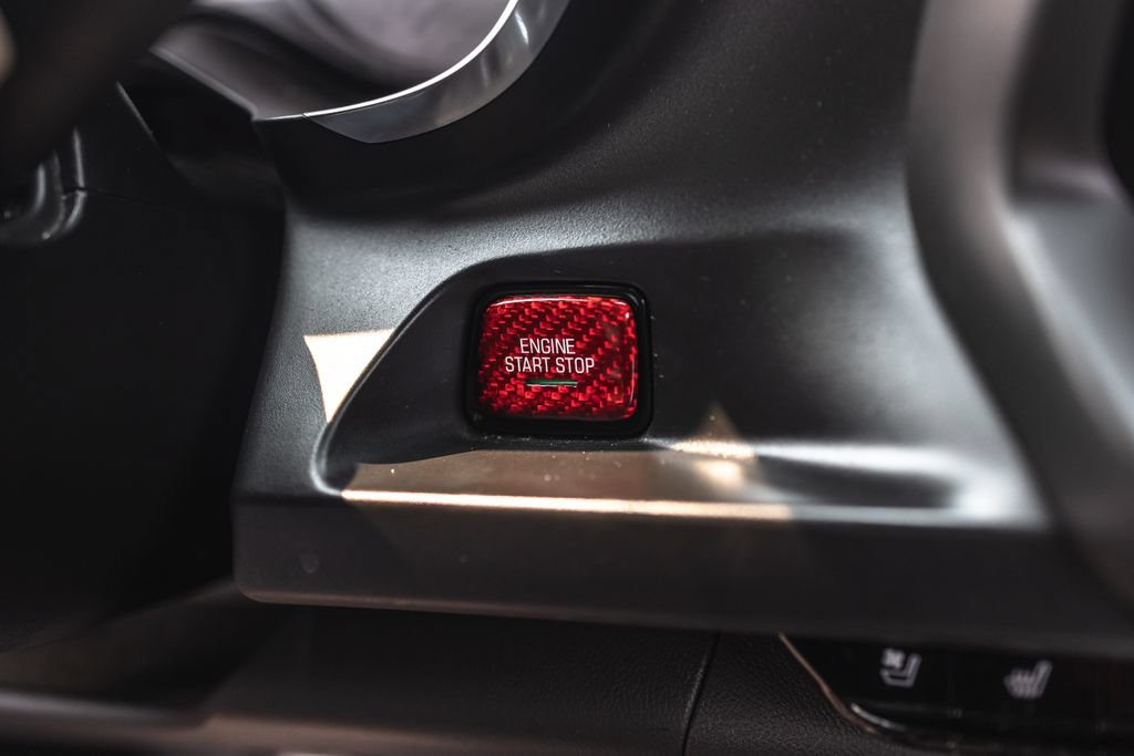 Used 2018 Chevrolet Camaro ZL1 RWD image 17