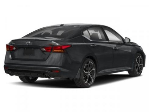 Used 2025 Nissan Altima 2.5 SR AWD/4WD image 2