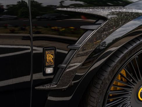 Used 2025 Rolls-Royce Cullinan AWD/4WD image 17