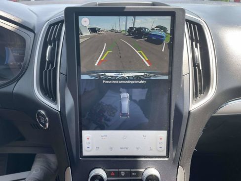 Certified 2022 Ford Edge SEL w/ Sport Appearance Package AWD/4WD image 19