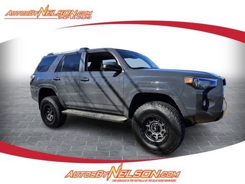 Used 2024 Toyota 4Runner SR5 image 1