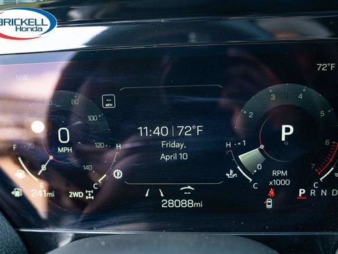 Used 2025 GMC Yukon Denali AWD/4WD image 35