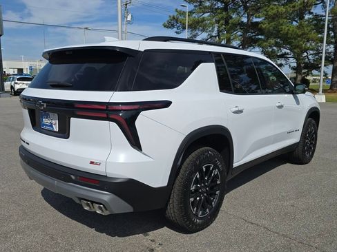 New 2026 Chevrolet Traverse Z71 w/ Driver Confidence Package AWD/4WD image 5