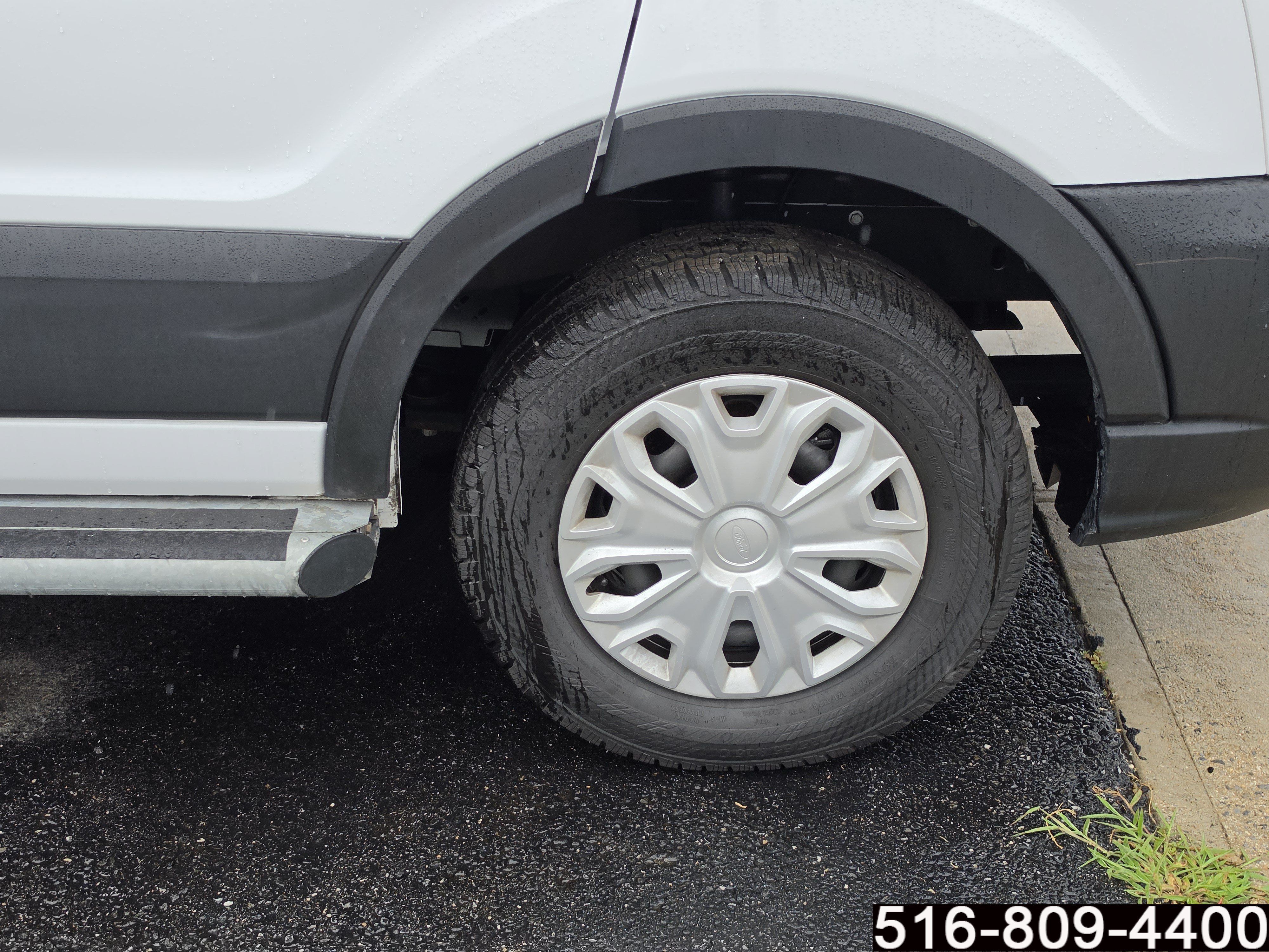 Used 2024 Ford Transit 250 Low Roof w/ Exterior Upgrade Package RWD image 7