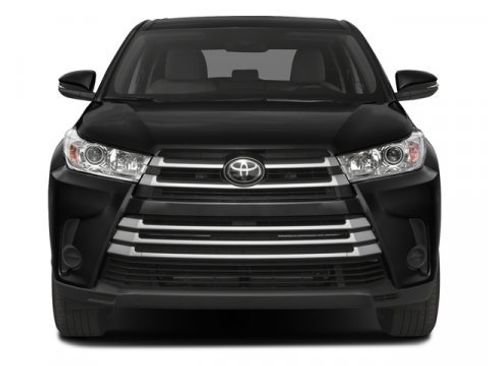 Used 2018 Toyota Highlander LE image 4