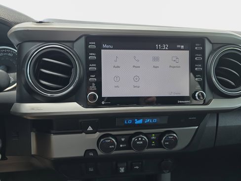 Used 2021 Toyota Tacoma SR5 RWD image 20