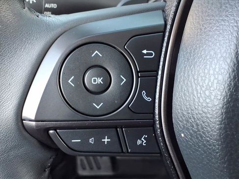 Used 2024 Toyota Camry SE image 28