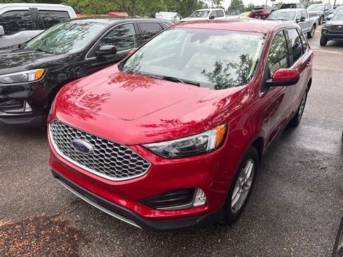 Used 2023 Ford Edge SEL w/ Convenience Package AWD/4WD image 2