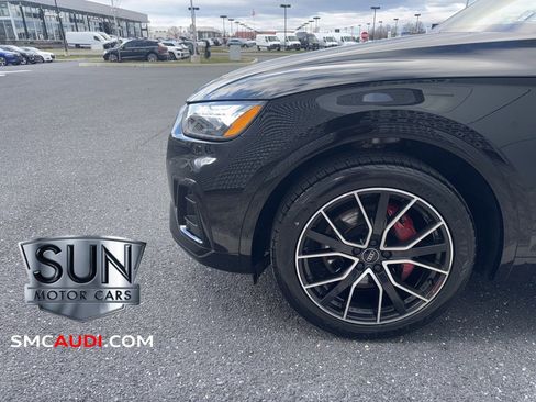 Used 2023 Audi SQ5 Premium Plus w/ Premium Plus Package image 28