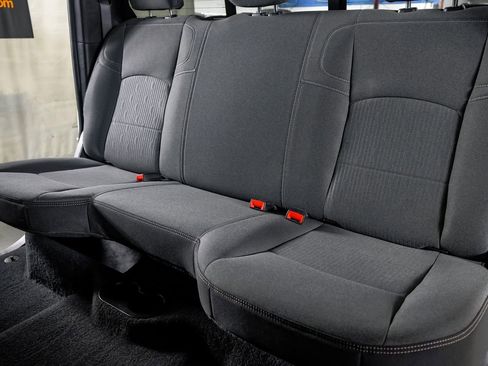 Used 2024 RAM 3500 Tradesman w/ Chrome Appearance Group image 32