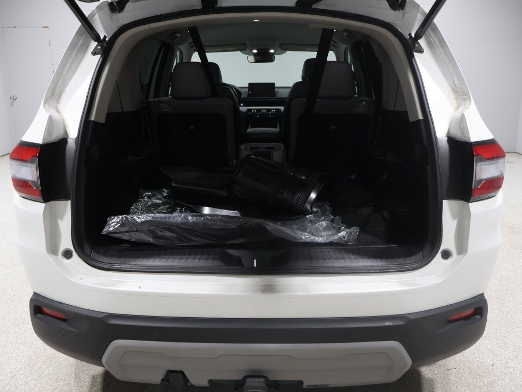 Used 2025 Honda Pilot EX-L image 19