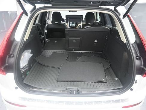 Used 2026 Volvo XC60 B5 Ultra w/ Protection Package Premier image 25