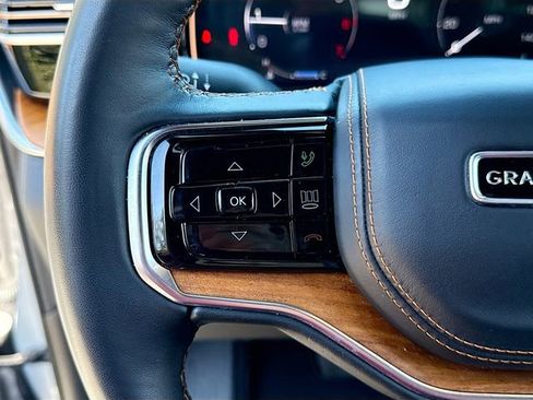 Used 2024 Jeep Grand Wagoneer L Series III image 39