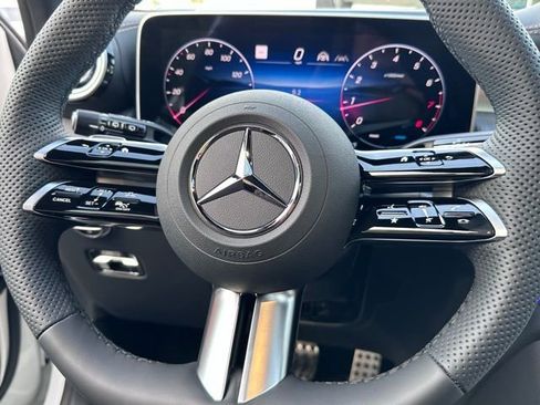 New 2026 Mercedes-Benz GLC 300 4MATIC image 14