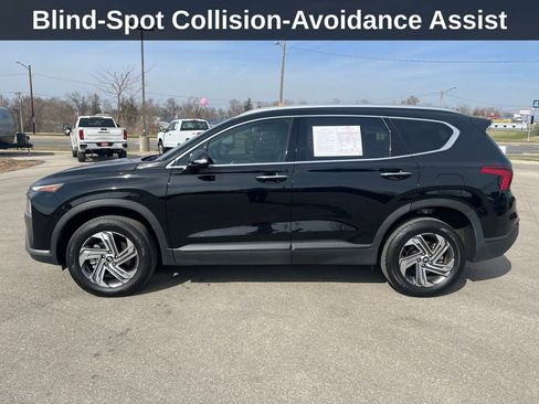 Used 2023 Hyundai Santa Fe SEL image 2