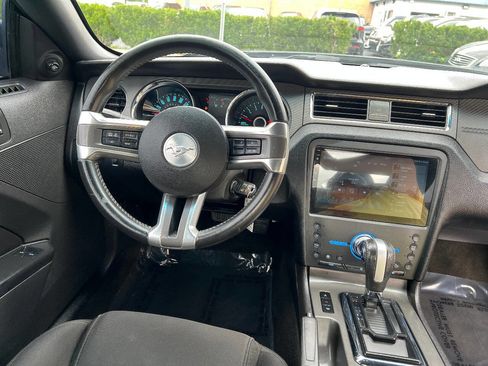 Used 2014 Ford Mustang Coupe image 26