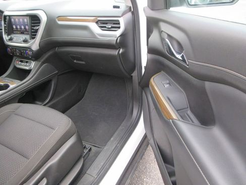 Used 2023 GMC Acadia SLE w/ Driver Convenience Package image 20