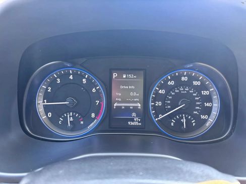 Used 2023 Hyundai Kona SE FWD image 11