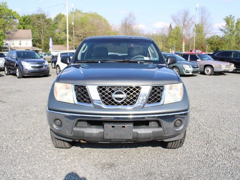 Used 2005 Nissan Frontier SE w/ (P01) Power Pkg AWD/4WD image 3