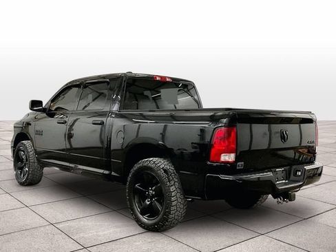 Used 2018 RAM 1500 Express w/ Black Ram 1500 Express Group AWD/4WD image 11