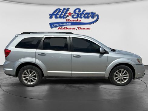 Used 2013 Dodge Journey SXT w/ Flexible Seating Group FWD image 6