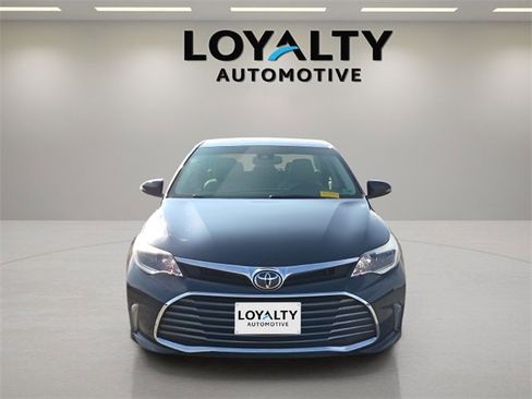Used 2018 Toyota Avalon XLE Premium image 8