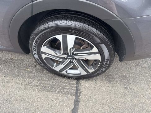 Used 2022 Kia Sorento SX Prestige w/ Panoramic Sunroof Package image 13