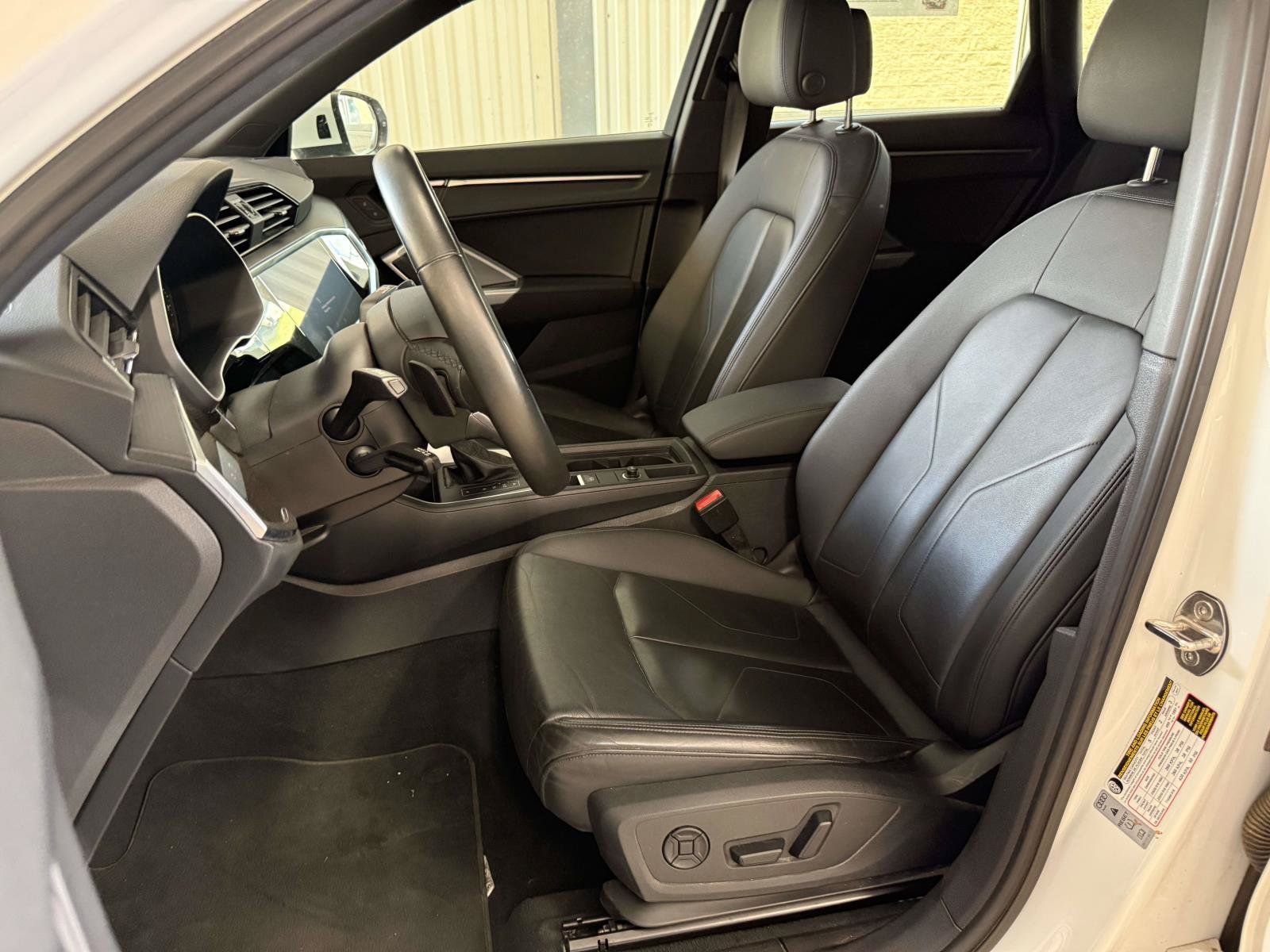 Used 2025 Audi Q3 2.0T Premium AWD/4WD image 6